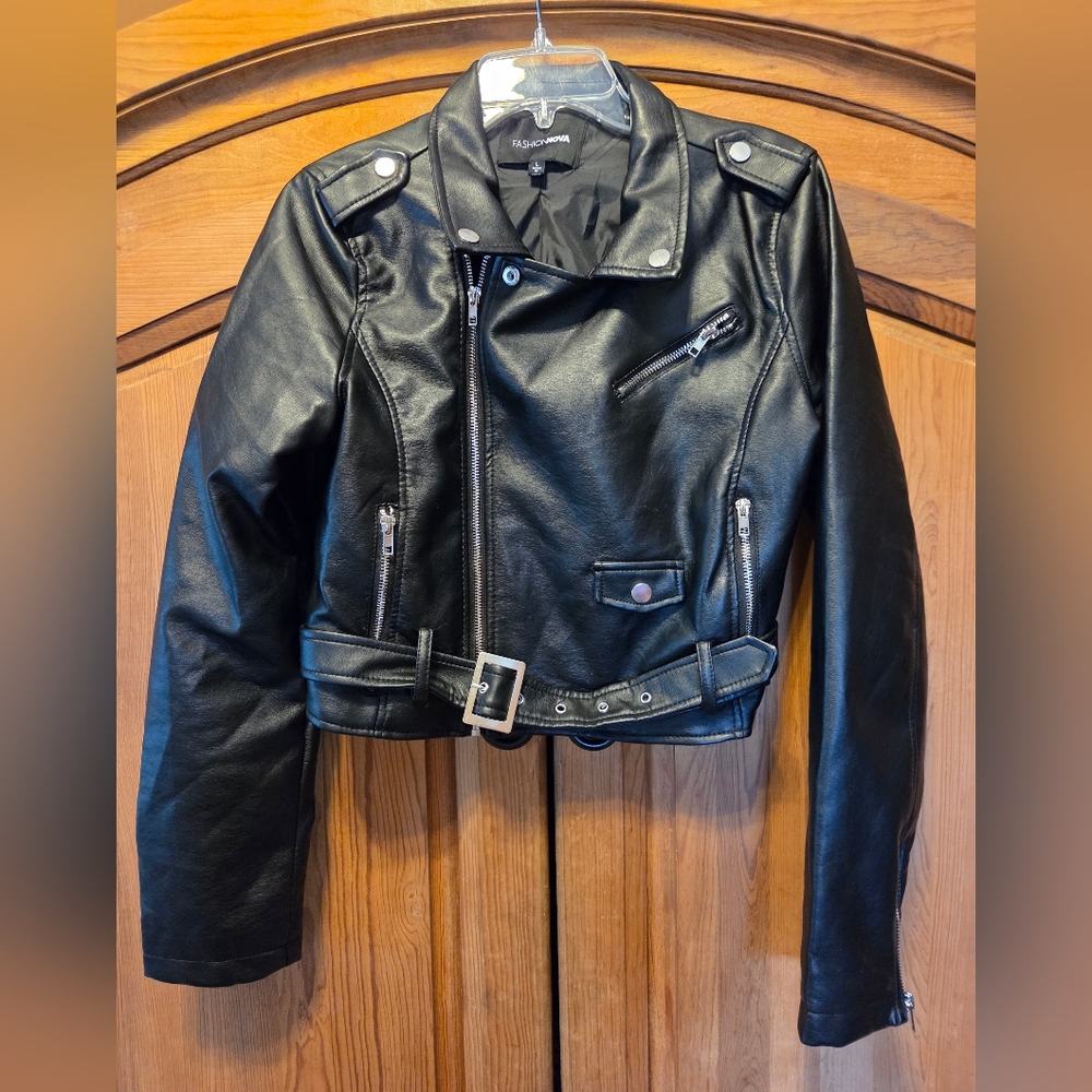 Fashion Nova Womens Faux Leather Moto Jacket Black Biker Edgy Grunge LARGE
